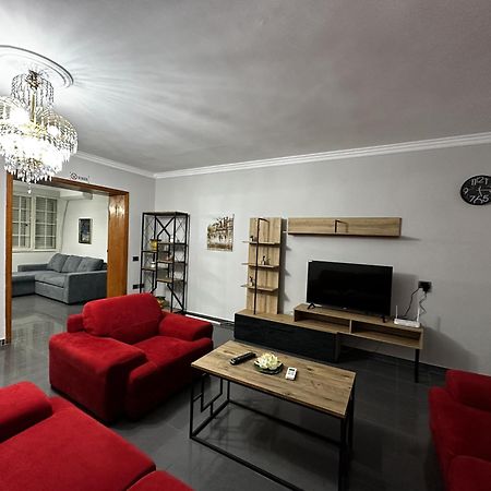 Tirana Treasure: Chic 2Br-Apartment 8Min To Skanderbeg Place Exterior photo